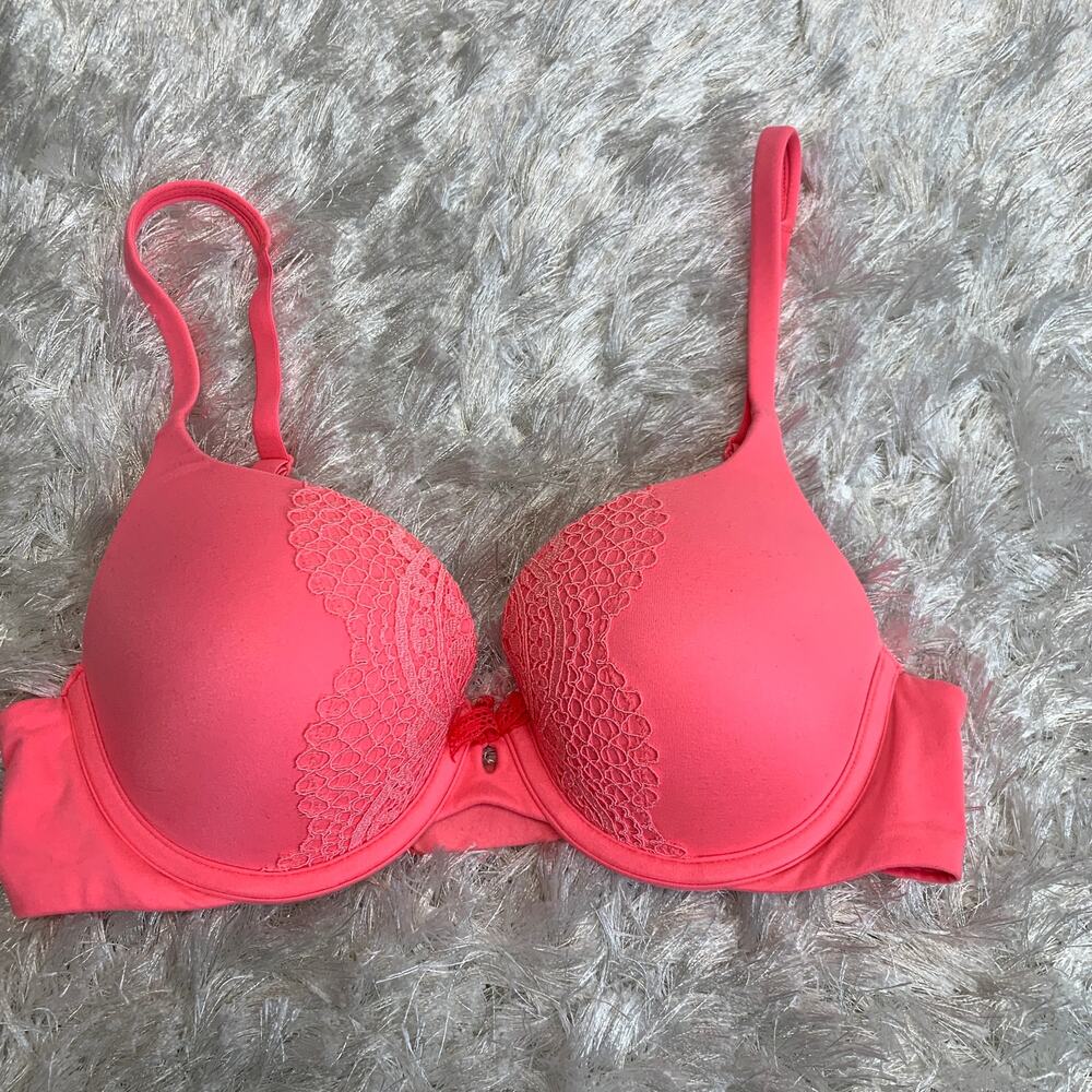 Victoria's Secret Body by Victoria Sz 32C Neon Pink Bra